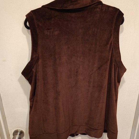 Quacker Factory NWT Embellished Brown Velour Full Zip Vest Sz 1X Casual Outdoor - Picture 8 of 8